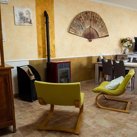 Апартаменты A Casa Di Sara Тиволи Экстерьер фото
